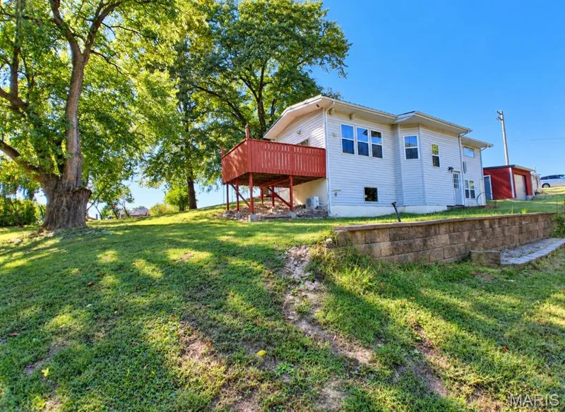 812 Pralle Lane, St Charles, MO 63303 — listing photo 8 of 48