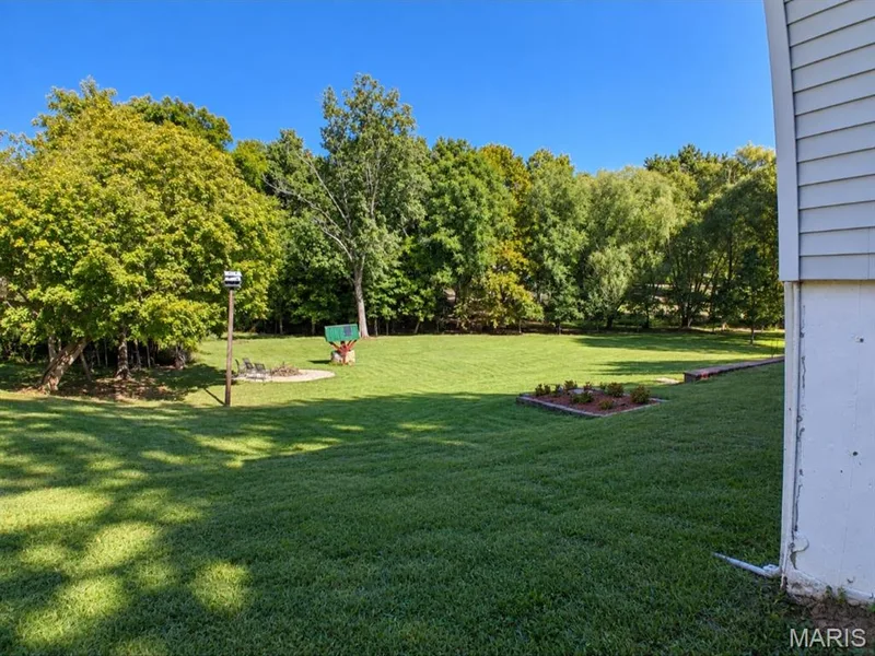 812 Pralle Lane, St Charles, MO 63303 — listing photo 11 of 48