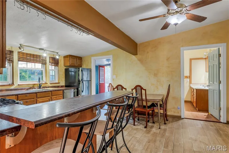 812 Pralle Lane, St Charles, MO 63303 — listing photo 15 of 48