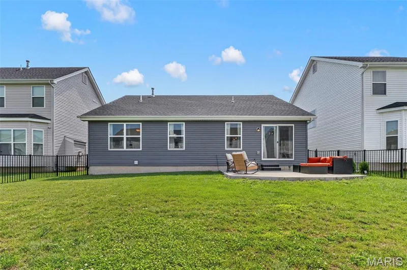 724 Palisades Drive, St Charles, MO 63301 — listing photo 25 of 29