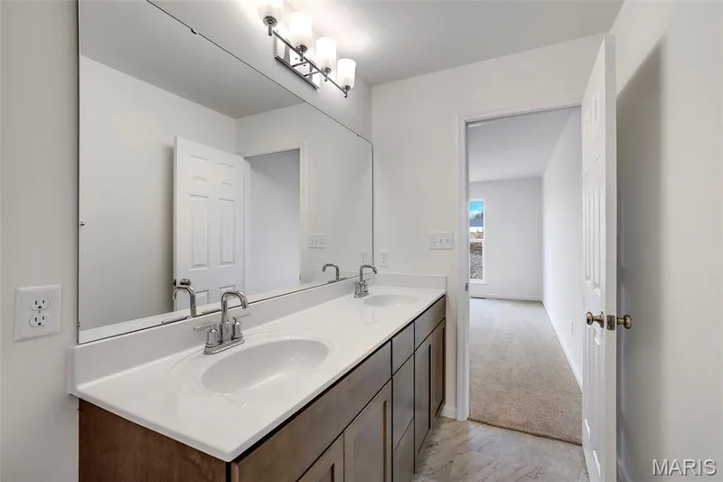 33 Integrity Court, Wentzville, MO 63385 — listing photo 18 of 24