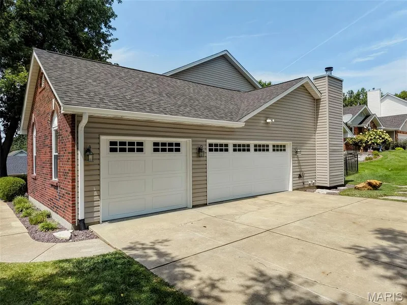 701 Loretta Drive, O'Fallon, MO 63366 — listing photo 8 of 78