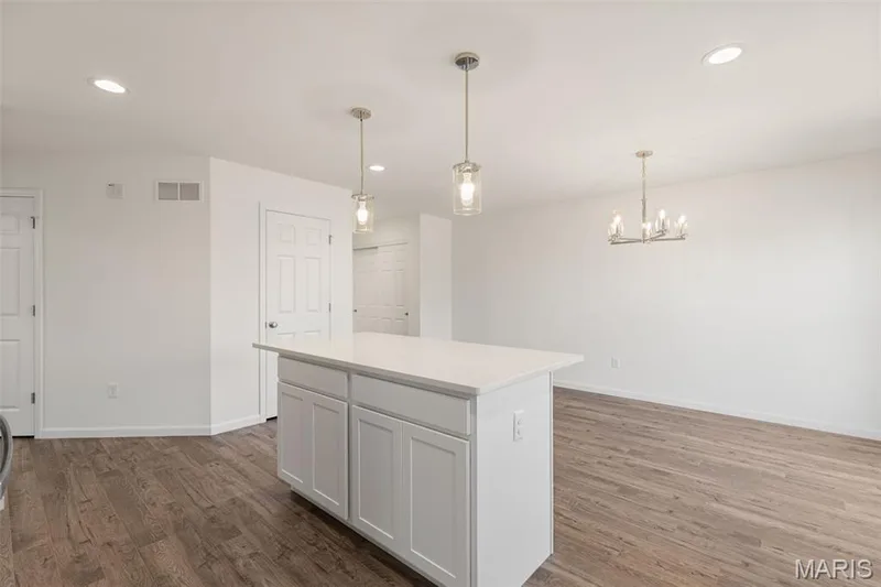 406 Yellow Rose Court, Wentzville, MO 63385 — listing photo 11 of 24