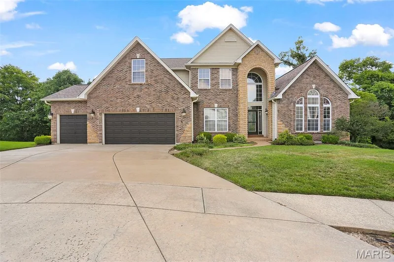 6 Crestwyck Court, Lake St. Louis, MO — listing photo 1