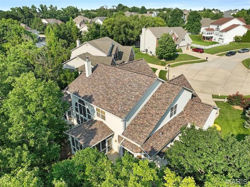 6 Crestwyck Court, Lake St. Louis, MO 63367 — listing photo 3 of 55
