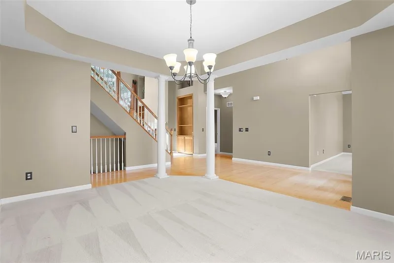 6 Crestwyck Court, Lake St. Louis, MO 63367 — listing photo 8 of 55