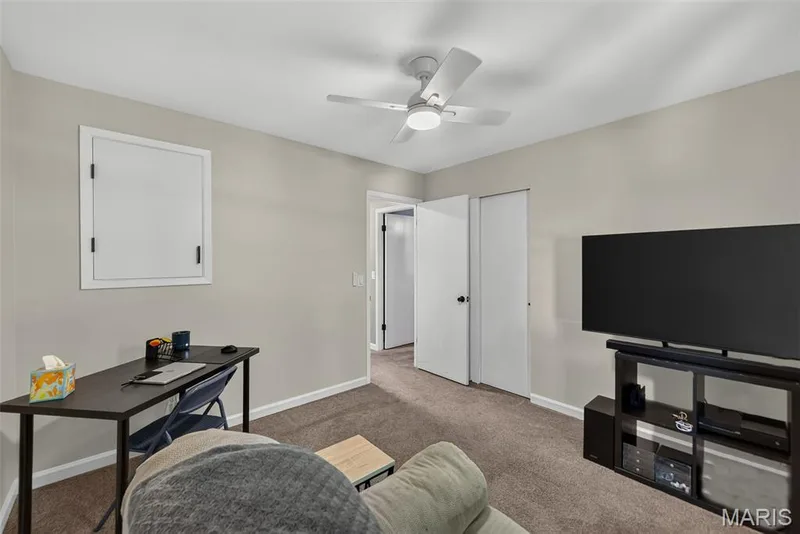 23 Crescent Woods Drive, St Peters, MO 63376 — listing photo 22 of 38