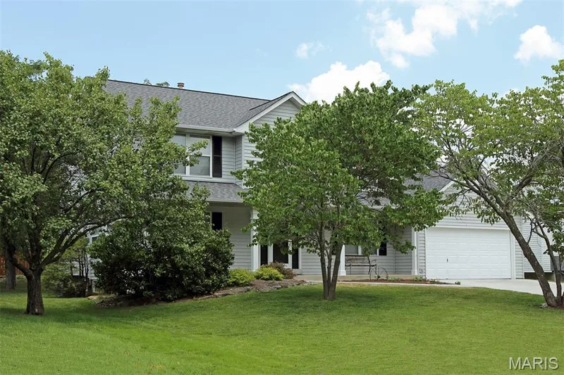 16 Staunton Way, O'Fallon, MO 63368 — listing photo 2 of 52