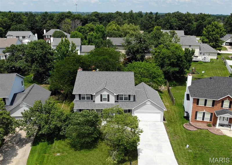 16 Staunton Way, O'Fallon, MO 63368 — listing photo 5 of 52