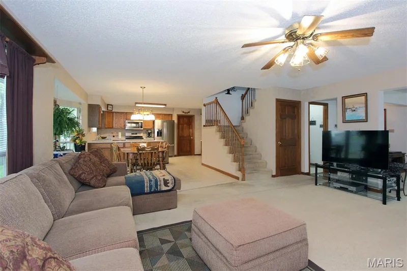 16 Staunton Way, O'Fallon, MO 63368 — listing photo 12 of 52