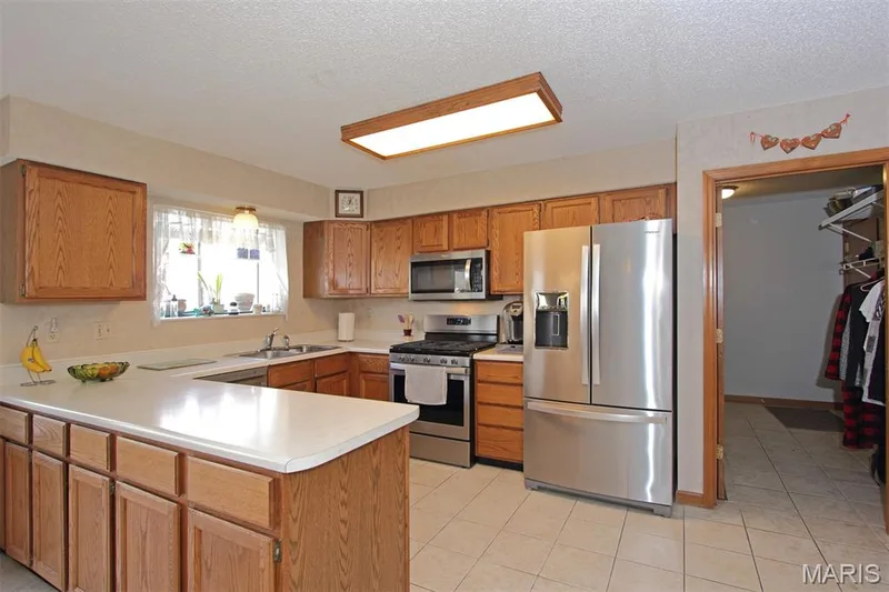 16 Staunton Way, O'Fallon, MO 63368 — listing photo 17 of 52