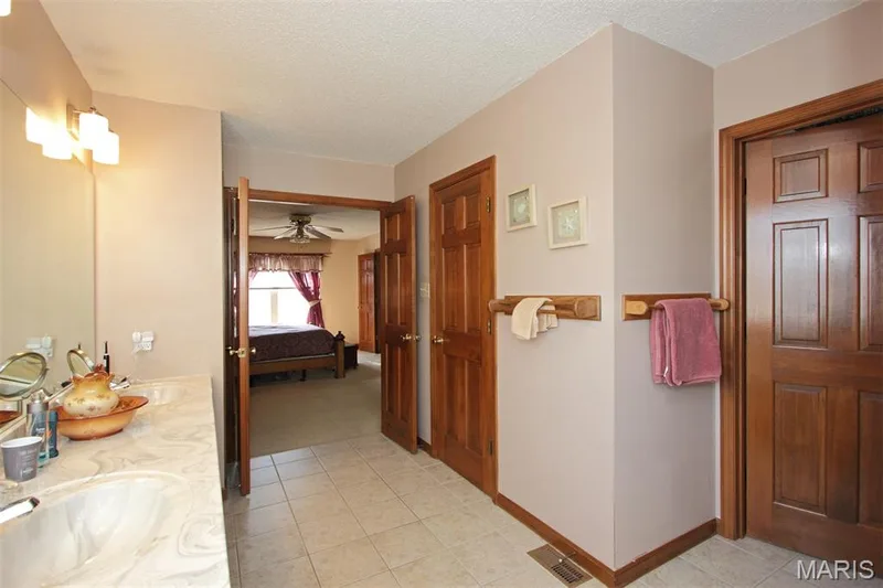 16 Staunton Way, O'Fallon, MO 63368 — listing photo 37 of 52