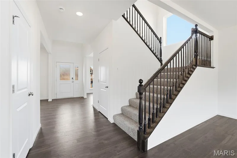 24 Bluestem Court, Lake St. Louis, MO 63367 — listing photo 13 of 26