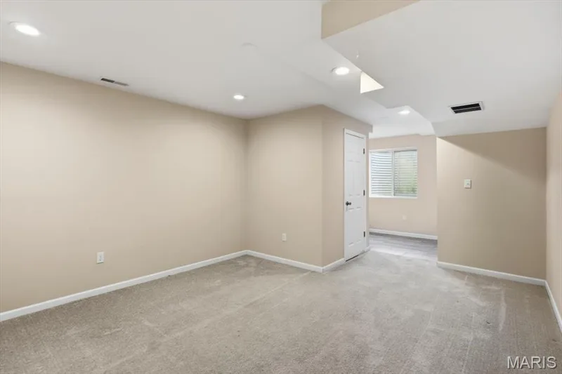 27 Loris Lane, St Charles, MO 63303 — listing photo 28 of 32