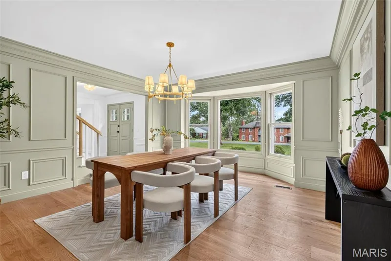 large windows provide tons of natural light — 2251 Whitby Road, Chesterfield, MO 63017