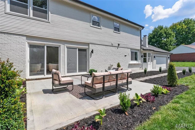 2251 Whitby Road, Chesterfield, MO 63017 — listing photo 30 of 53