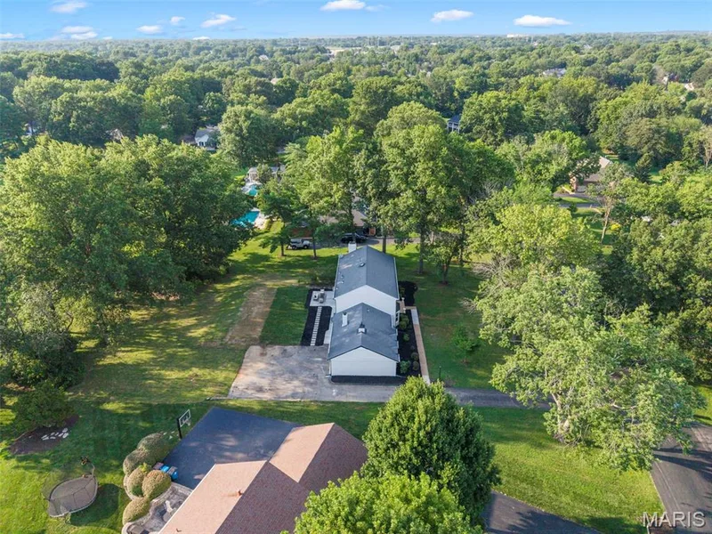 2251 Whitby Road, Chesterfield, MO 63017 — listing photo 43 of 53