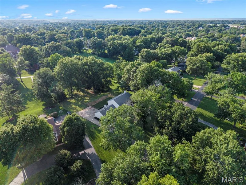 2251 Whitby Road, Chesterfield, MO 63017 — listing photo 44 of 53