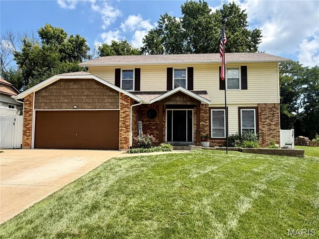 1392 Timothy Ridge Drive, St Charles, MO 63304 — listing photo 1 of 46