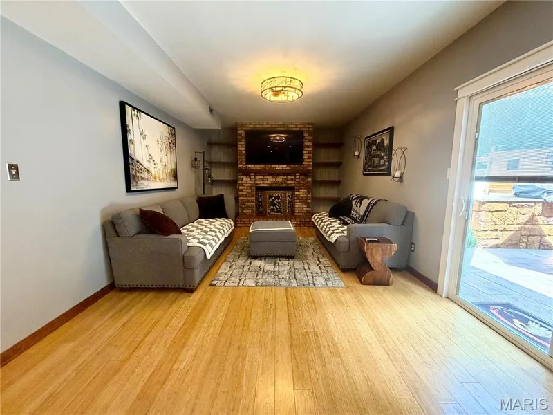 1392 Timothy Ridge Drive, St Charles, MO 63304 — listing photo 3 of 46