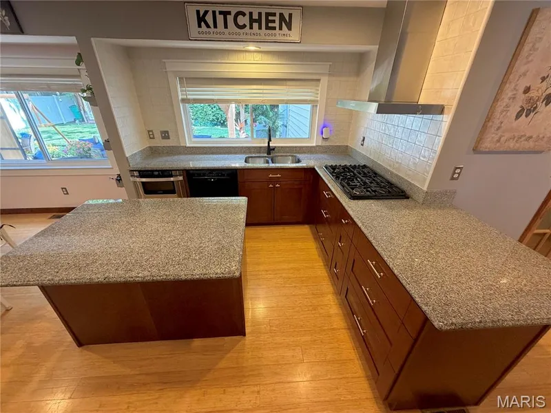 1392 Timothy Ridge Drive, St Charles, MO 63304 — listing photo 9 of 46