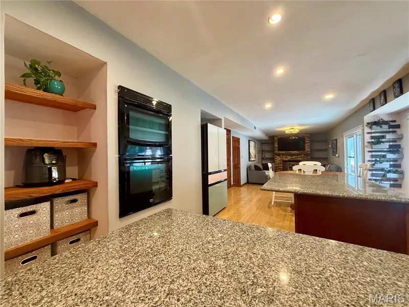1392 Timothy Ridge Drive, St Charles, MO 63304 — listing photo 11 of 46