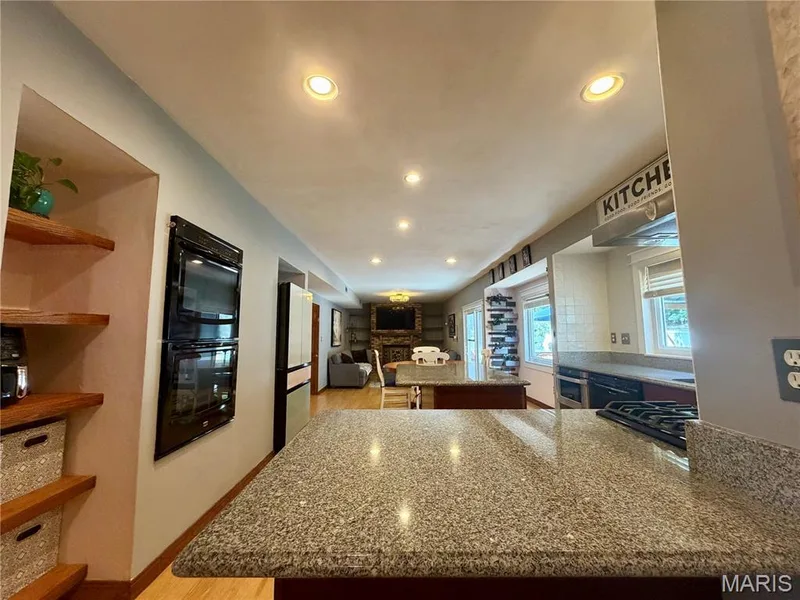 1392 Timothy Ridge Drive, St Charles, MO 63304 — listing photo 12 of 46
