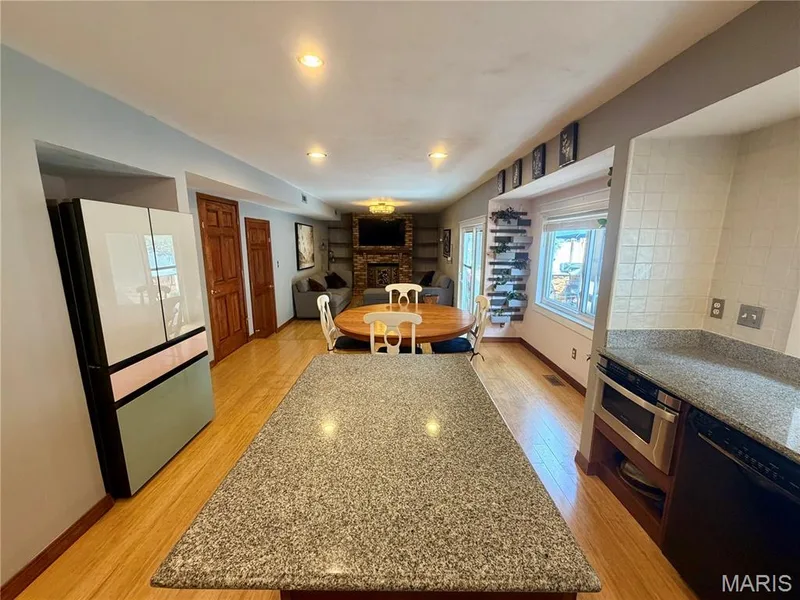 1392 Timothy Ridge Drive, St Charles, MO 63304 — listing photo 13 of 46