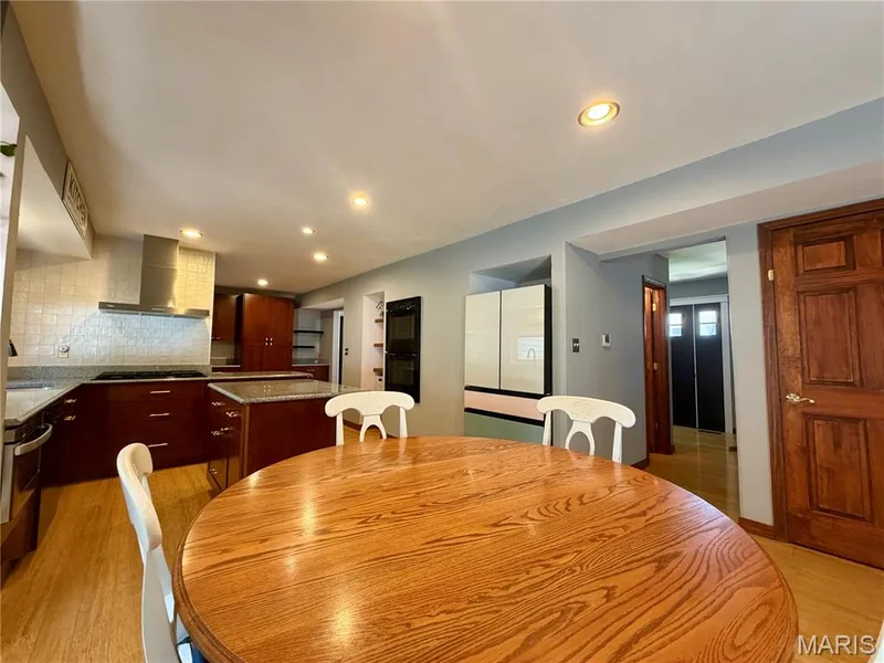 1392 Timothy Ridge Drive, St Charles, MO 63304 — listing photo 14 of 46