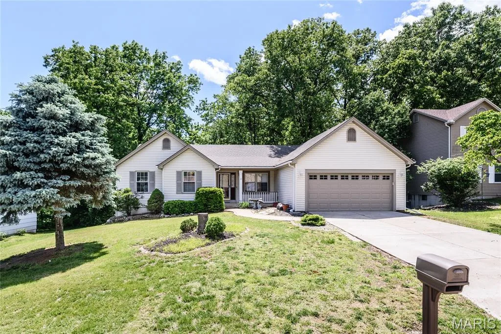 3935 Rhine Court, St Charles, MO 63304 — listing photo 1 of 22