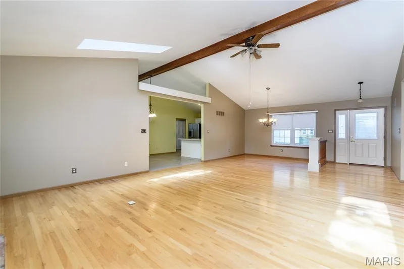 3935 Rhine Court, St Charles, MO 63304 — listing photo 3 of 22