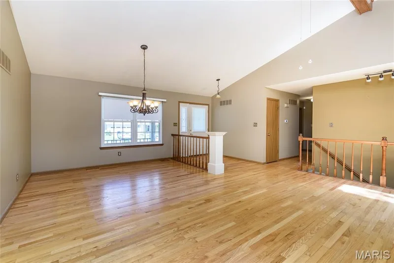 3935 Rhine Court, St Charles, MO 63304 — listing photo 5 of 22