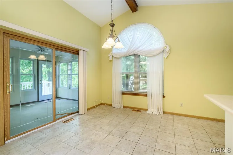 3935 Rhine Court, St Charles, MO 63304 — listing photo 6 of 22