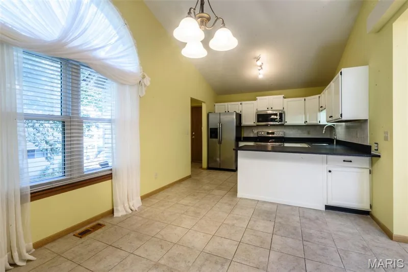 3935 Rhine Court, St Charles, MO 63304 — listing photo 8 of 22