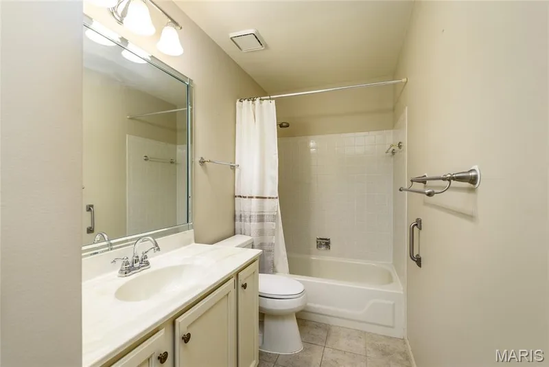 3935 Rhine Court, St Charles, MO 63304 — listing photo 12 of 22