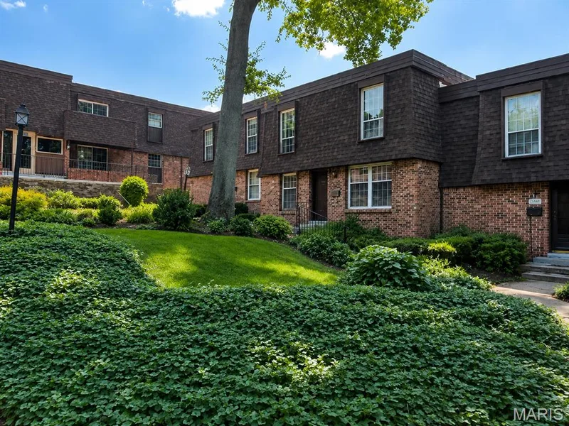 13507 Coliseum Drive #C, Chesterfield, MO — listing photo 1