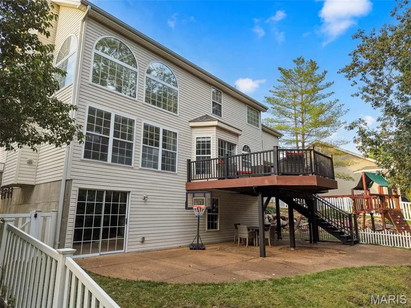 2860 Westridge Oaks Court, Grover, MO 63040 — listing photo 6 of 81
