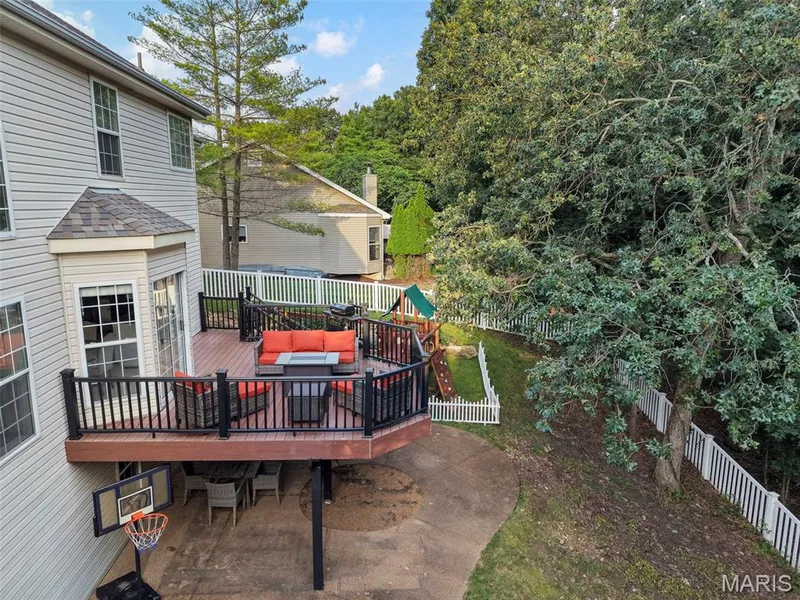 2860 Westridge Oaks Court, Grover, MO 63040 — listing photo 7 of 81