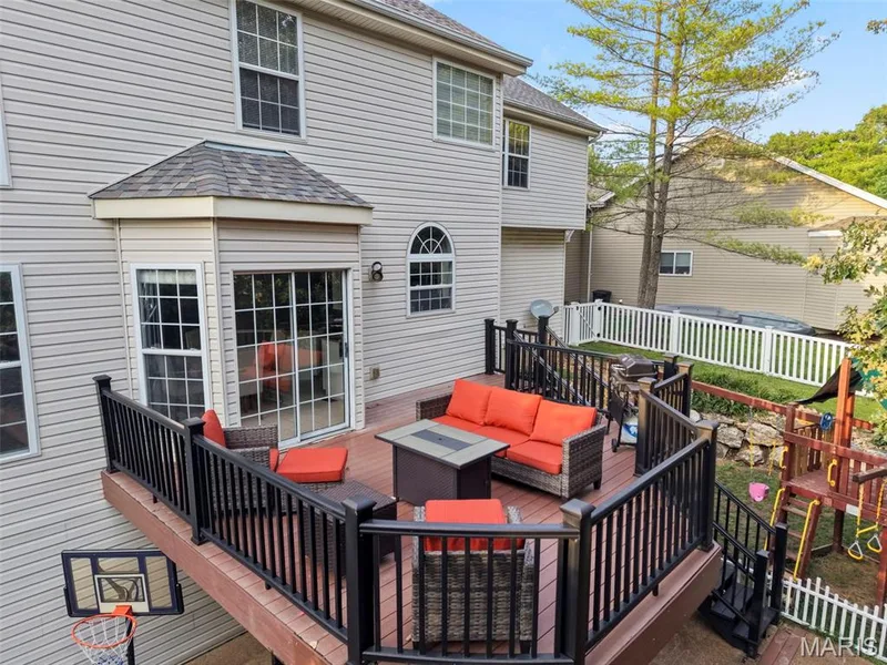 2860 Westridge Oaks Court, Grover, MO 63040 — listing photo 8 of 81