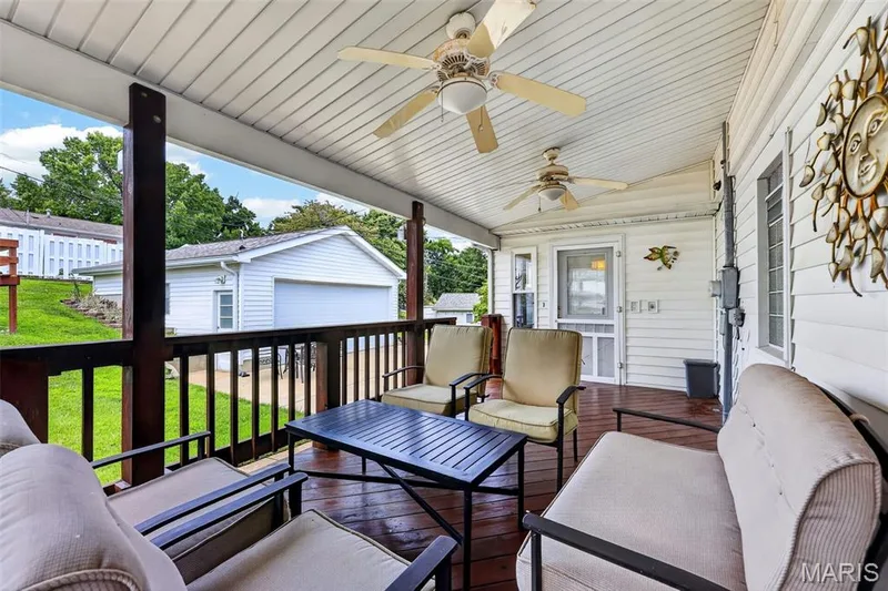 1817 W Clark Street, St Charles, MO 63301 — listing photo 10 of 41