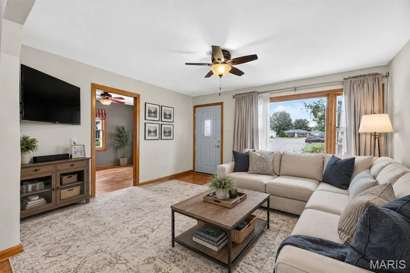 1817 W Clark Street, St Charles, MO 63301 — listing photo 19 of 41