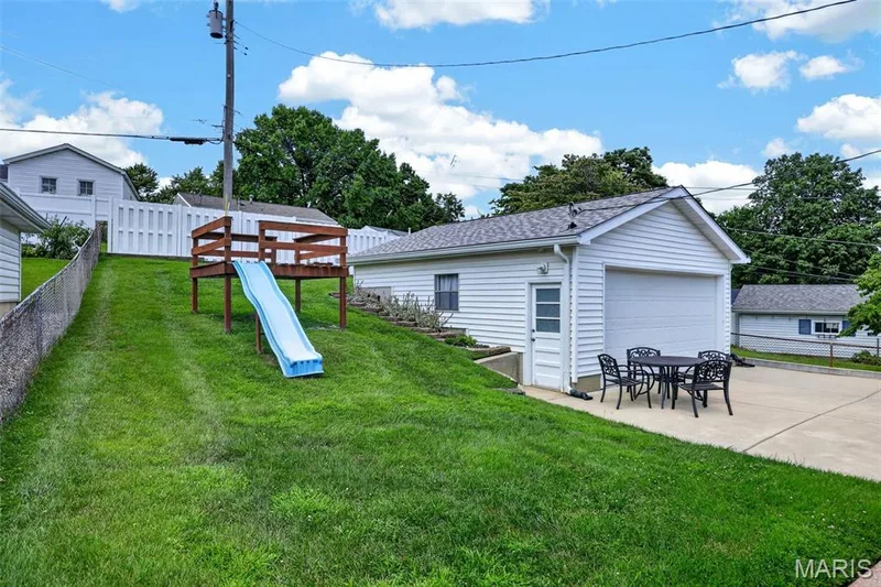 1817 W Clark Street, St Charles, MO 63301 — listing photo 39 of 41