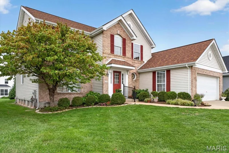 259 Cheval Square Drive, Chesterfield, MO — listing photo 1