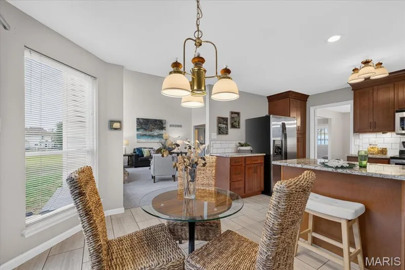 259 Cheval Square Drive, Chesterfield, MO 63005 — listing photo 13 of 43