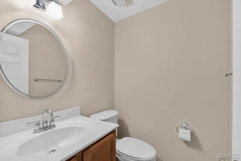 259 Cheval Square Drive, Chesterfield, MO 63005 — listing photo 32 of 43