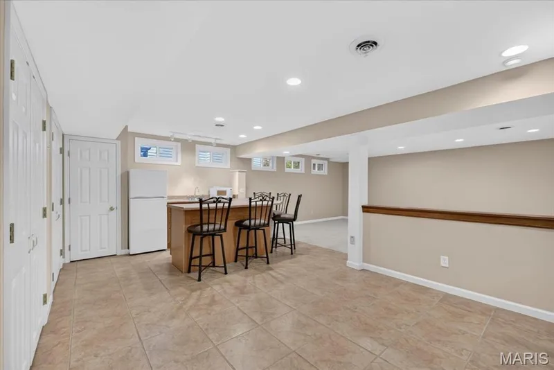 259 Cheval Square Drive, Chesterfield, MO 63005 — listing photo 30 of 43
