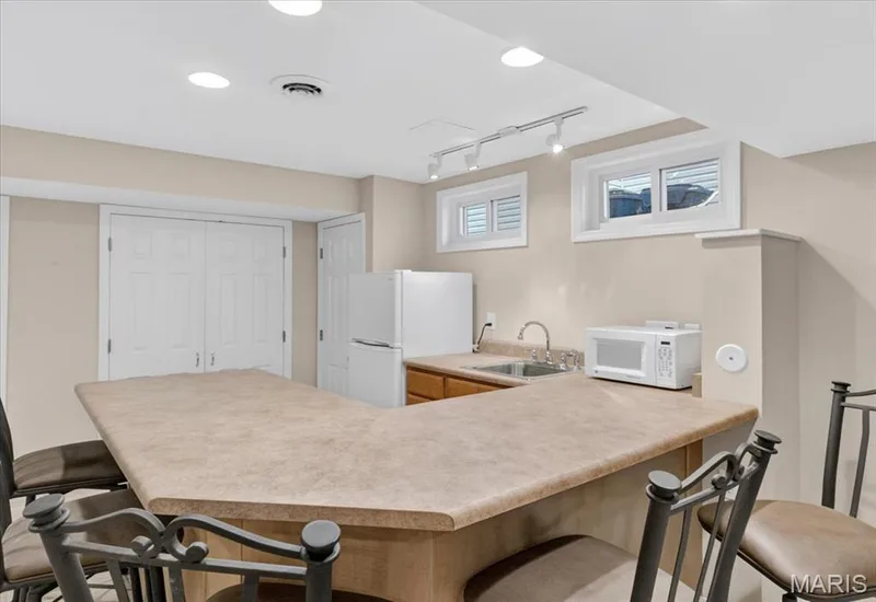 259 Cheval Square Drive, Chesterfield, MO 63005 — listing photo 28 of 43