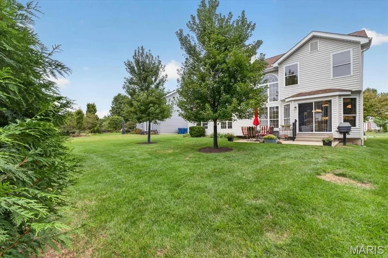 259 Cheval Square Drive, Chesterfield, MO 63005 — listing photo 36 of 43