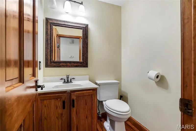 13 Tremaine Court, St Charles, MO 63304 — listing photo 4 of 27