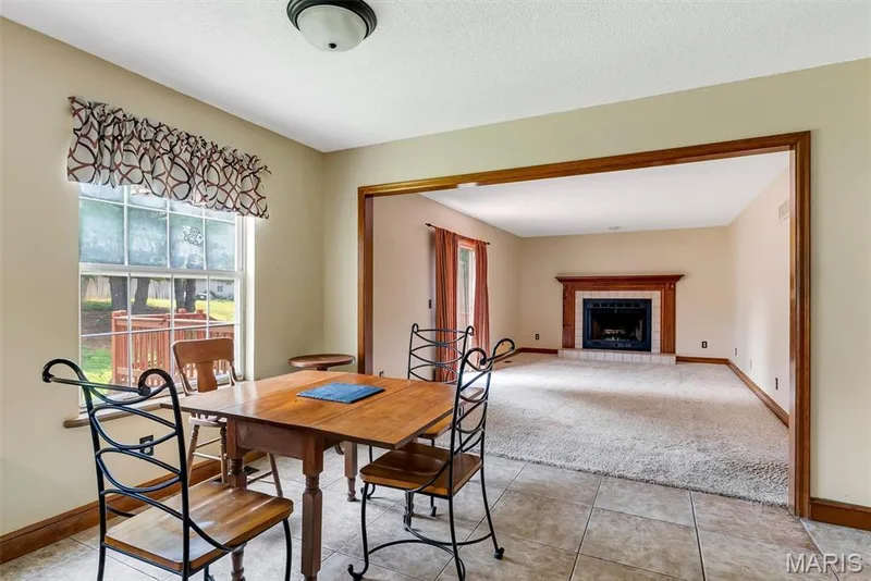 13 Tremaine Court, St Charles, MO 63304 — listing photo 10 of 27